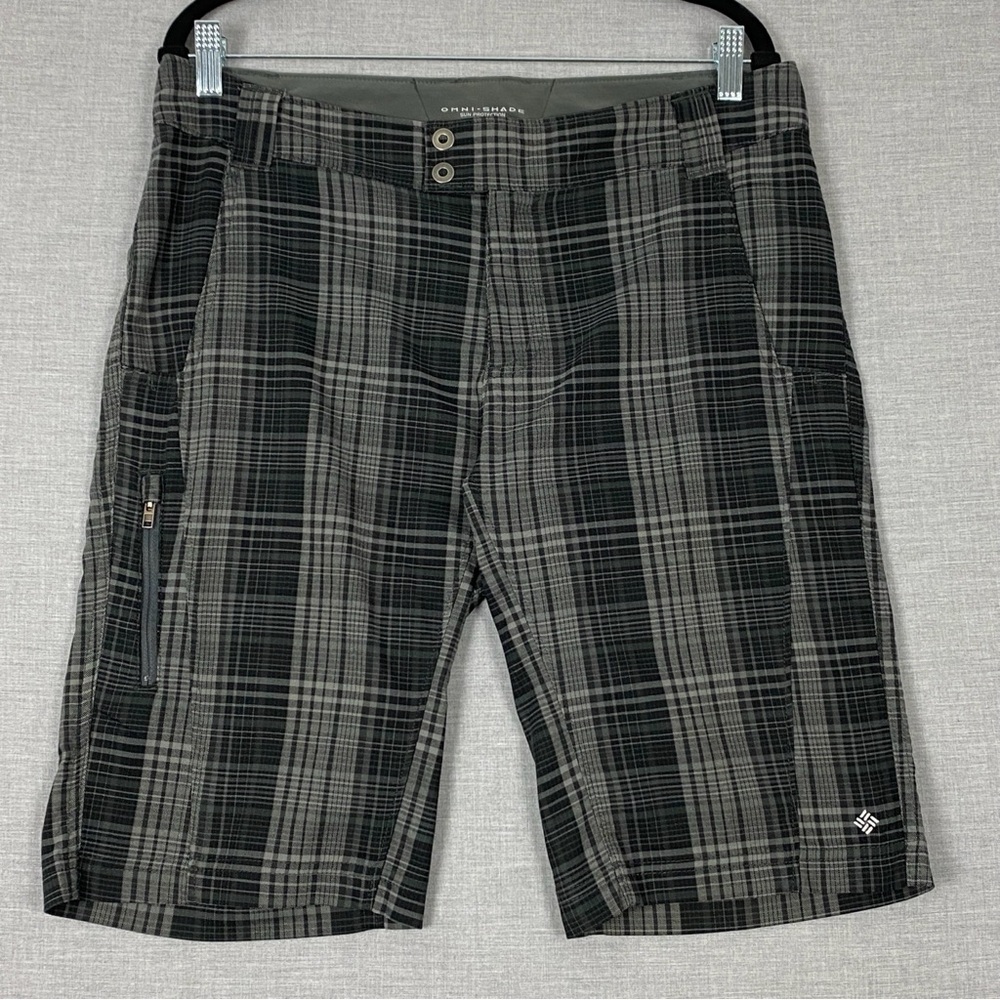 Columbia Black and Gray Plaid Women's Bermuda Shorts